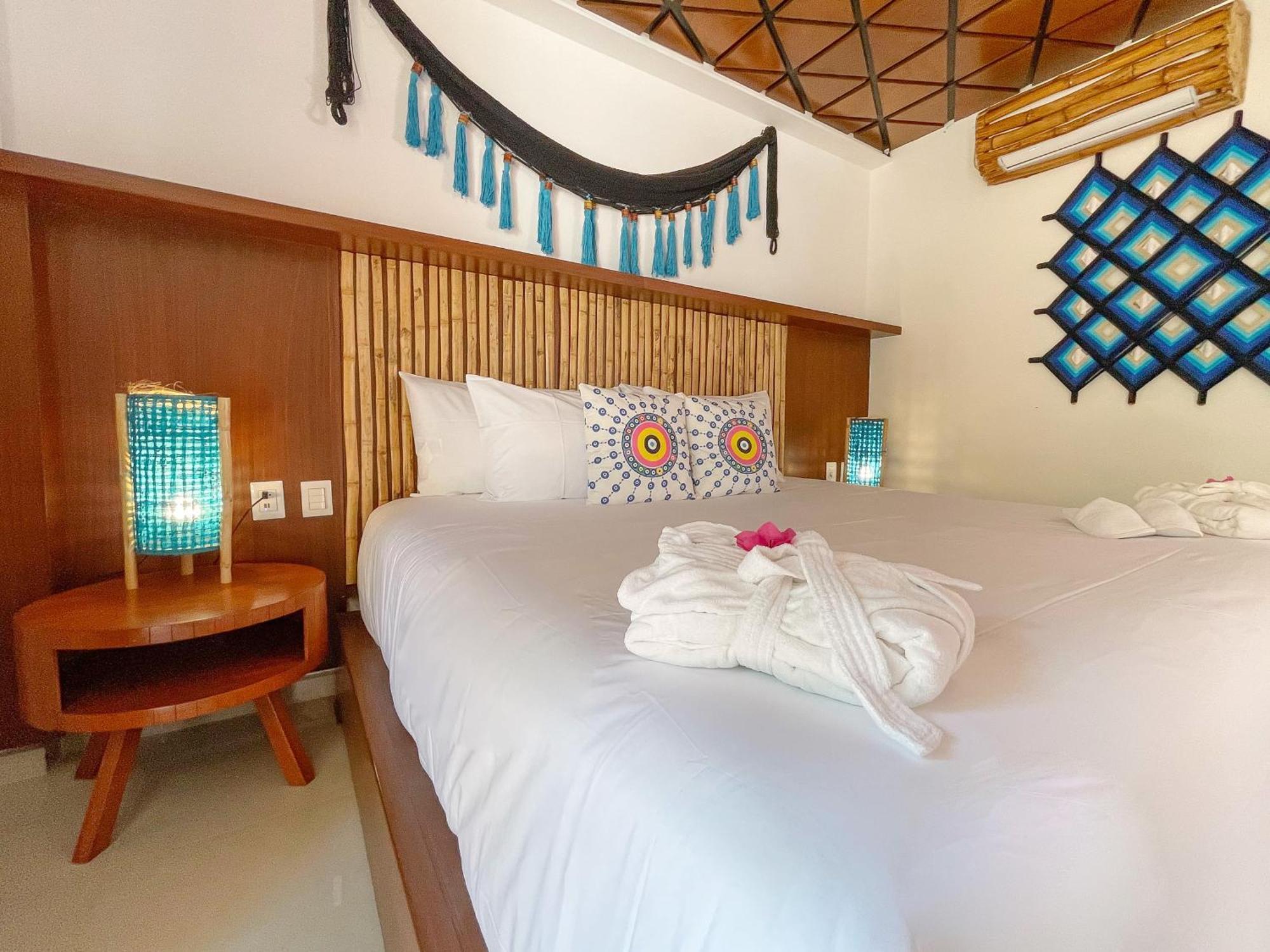 Akuazul Resorts Adults Only Cancun Exterior photo
