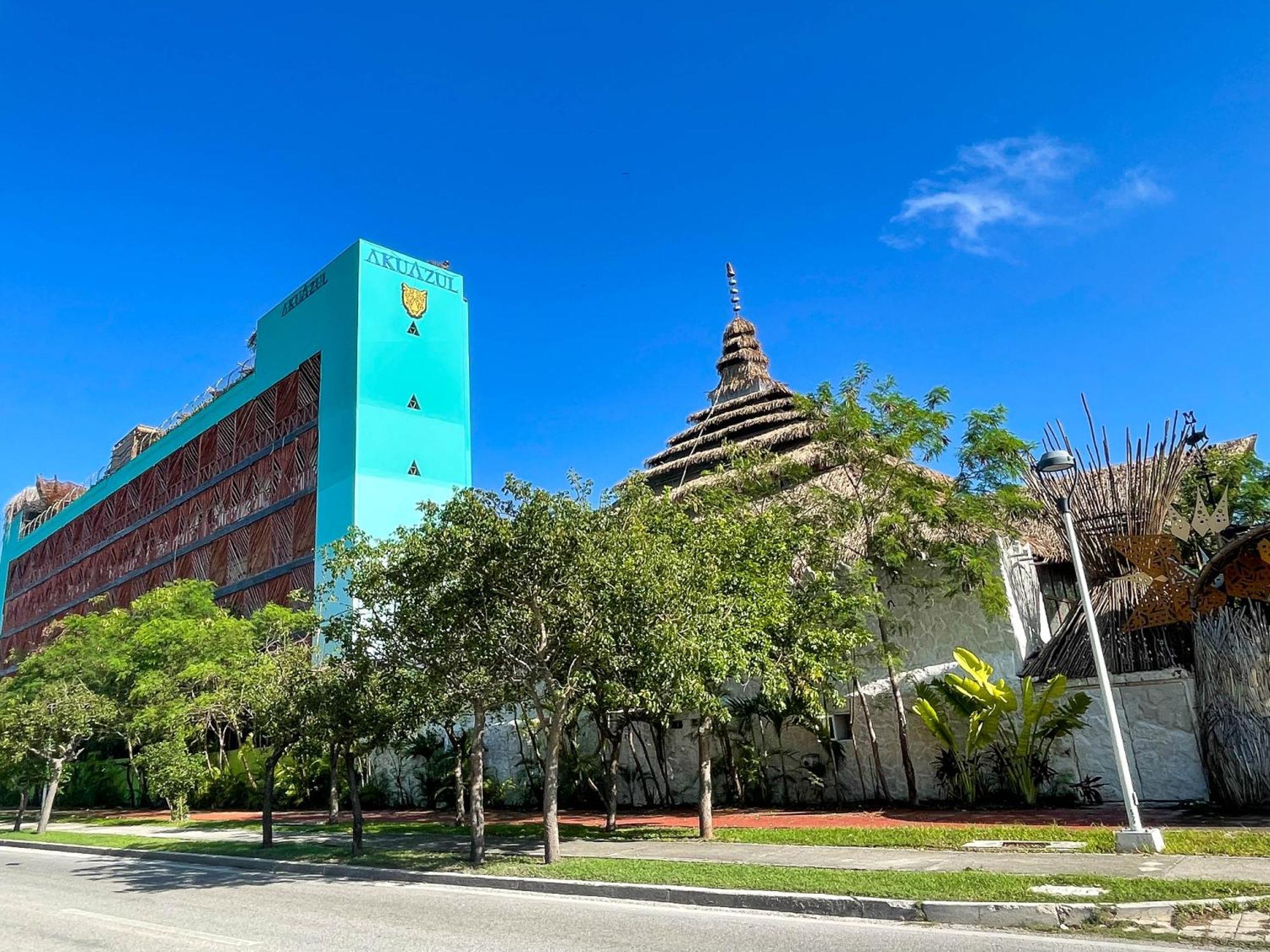 Akuazul Resorts Adults Only Cancun Exterior photo